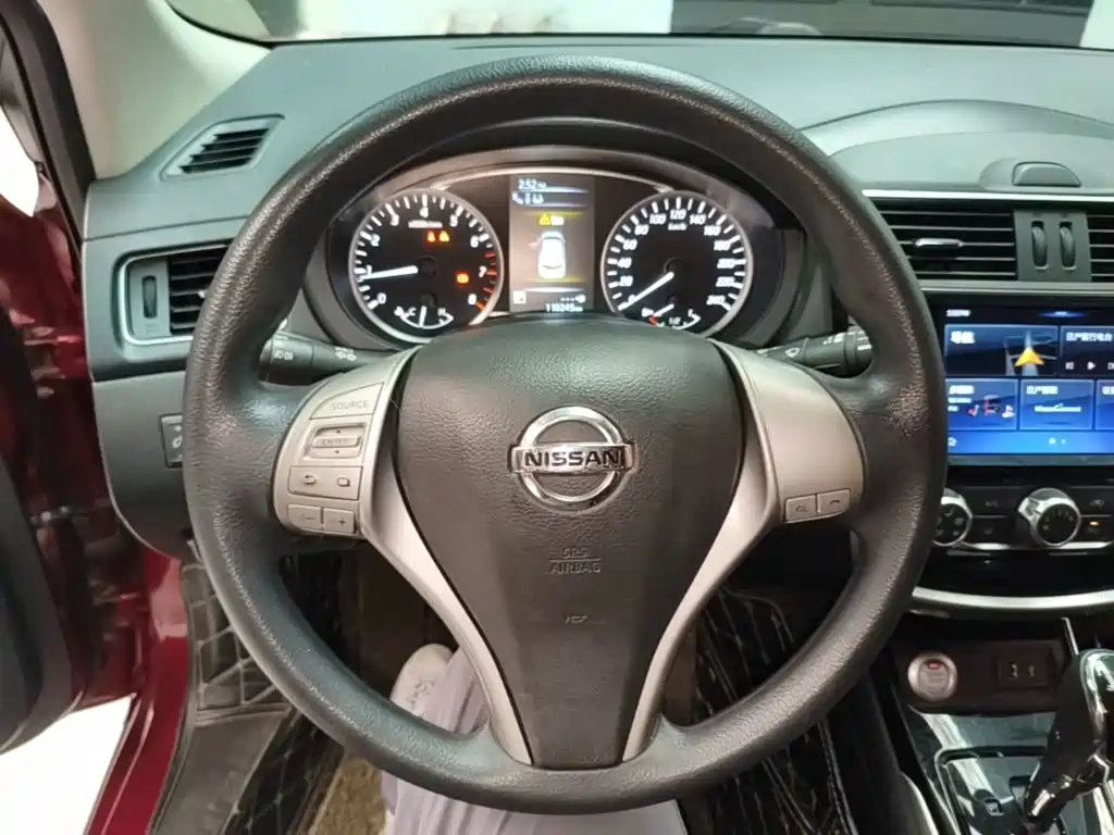 Nissan Tiida 2019 — фото 11
