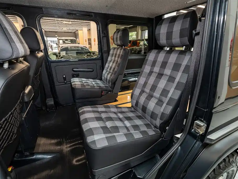 Mercedes-Benz G-Class 2012 — фото 13