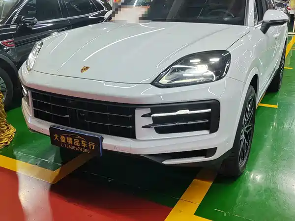 Porsche Cayenne 2025