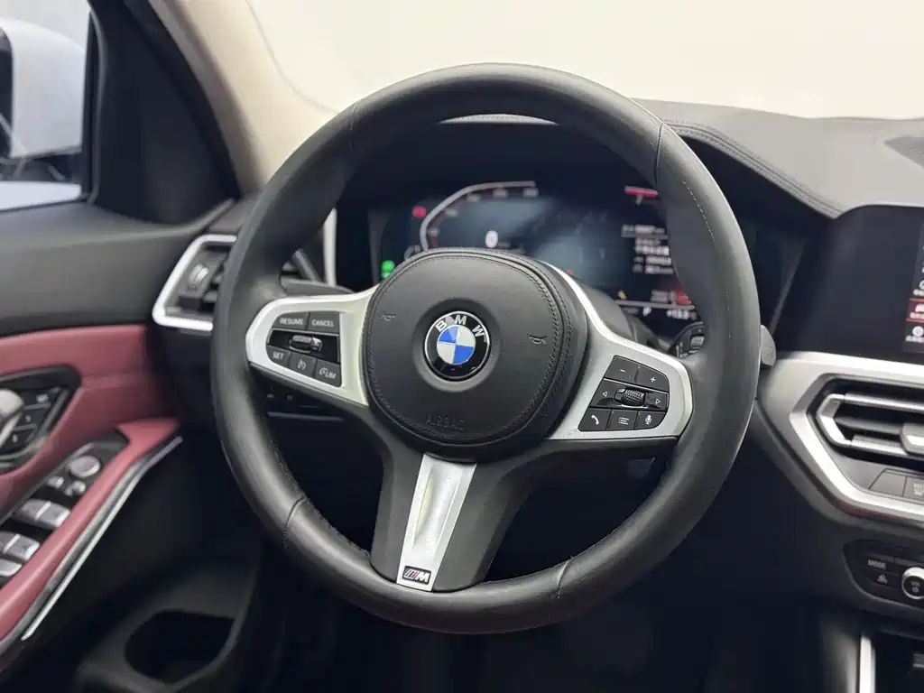 BMW 3 Series 2022 — фото 14
