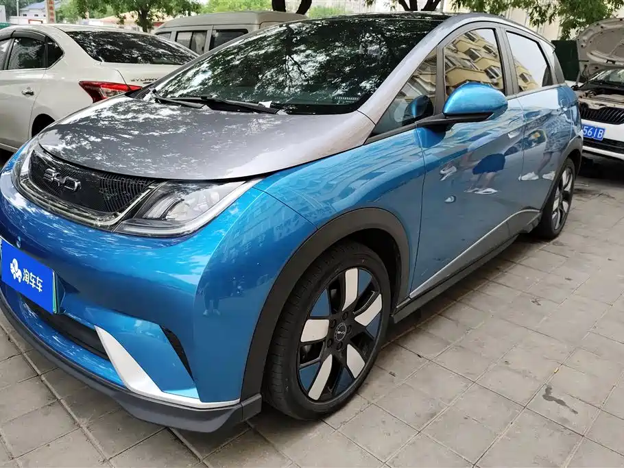 BYD Dolphin 2023 — фото 1