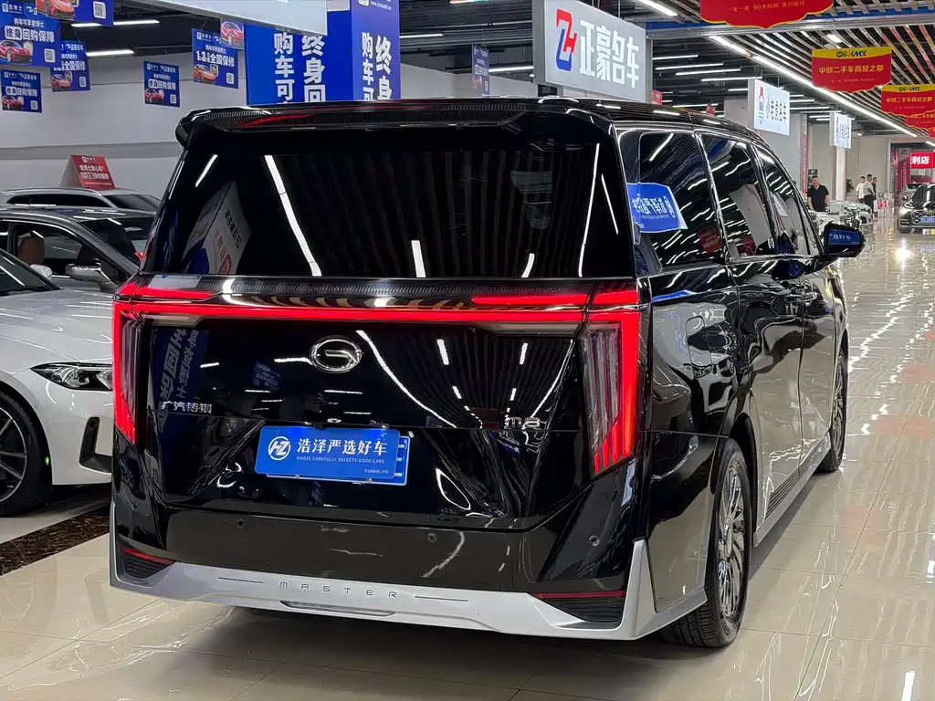 GAC Motor Trumpchi M8 2023 — фото 6