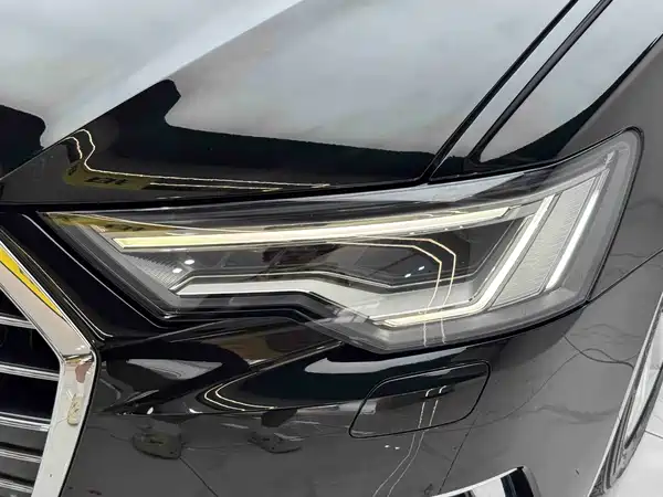 Audi A6L 2020