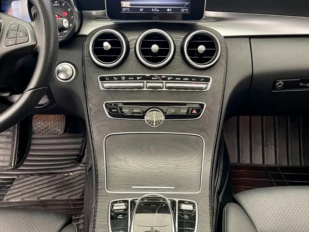 Mercedes-Benz C-Class 2018 — фото 9