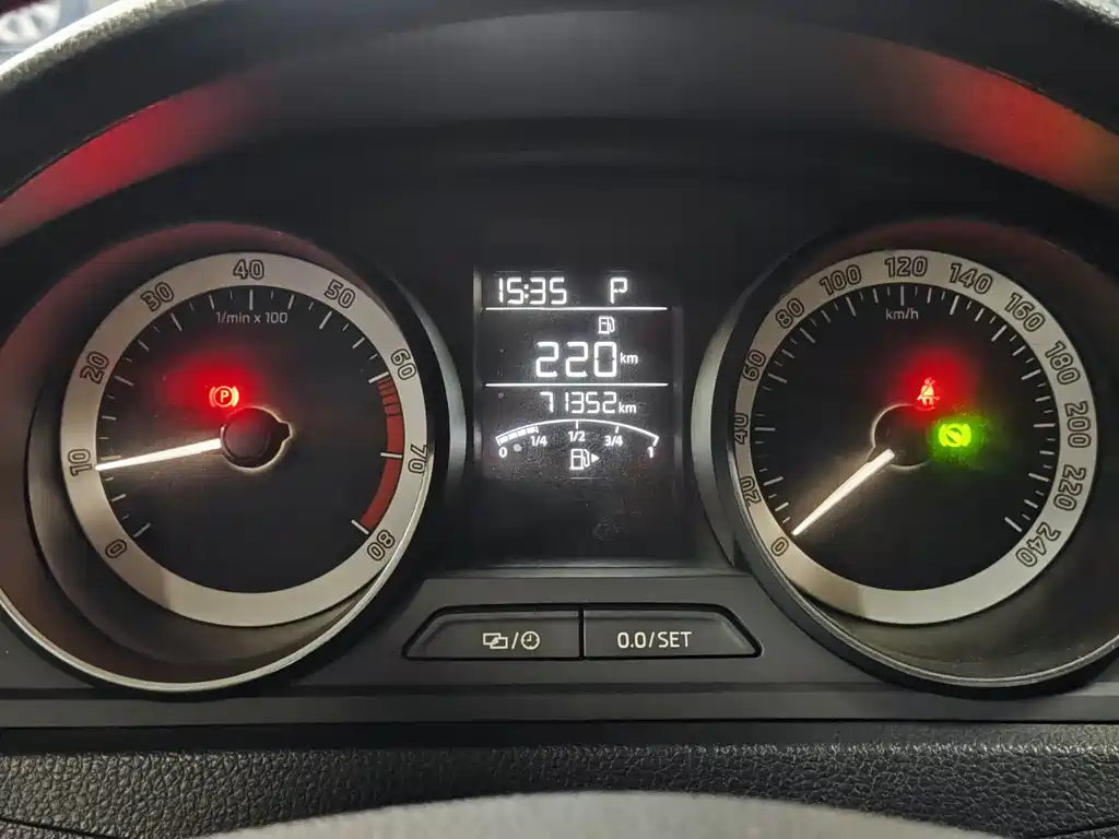 Skoda Rapid Spaceback 2019 — фото 14
