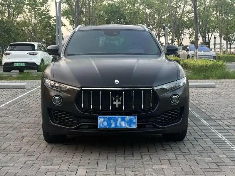Maserati Levante 2020 — фото 1