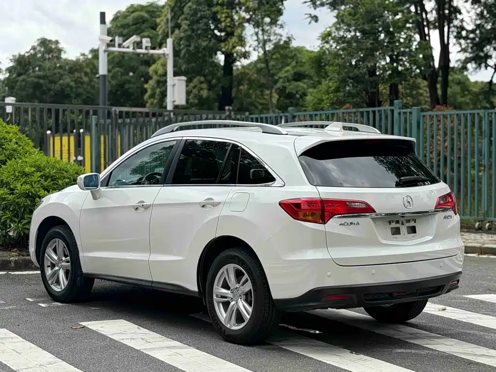 Acura RDX 2014 — фото 10