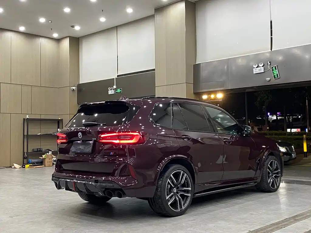 BMW X5 M 2022 — фото 20