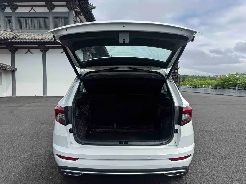Skoda Karoq 2023 — фото 20