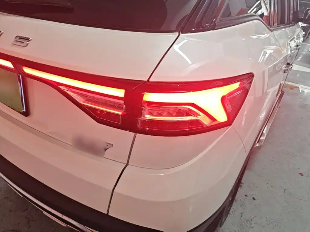 Dongfeng Fengshen AX7 2020 — фото 8
