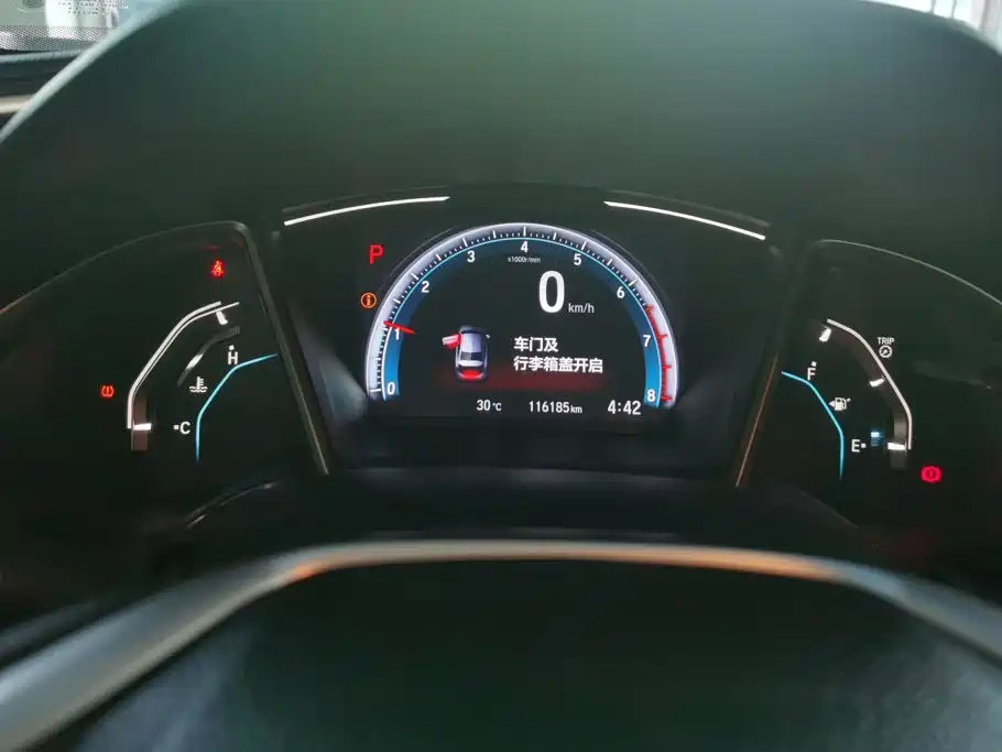 Honda Civic 2019 — фото 14