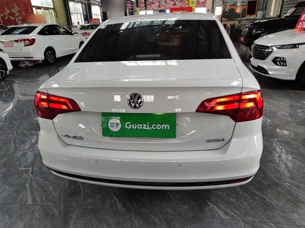 Volkswagen Bora 2023