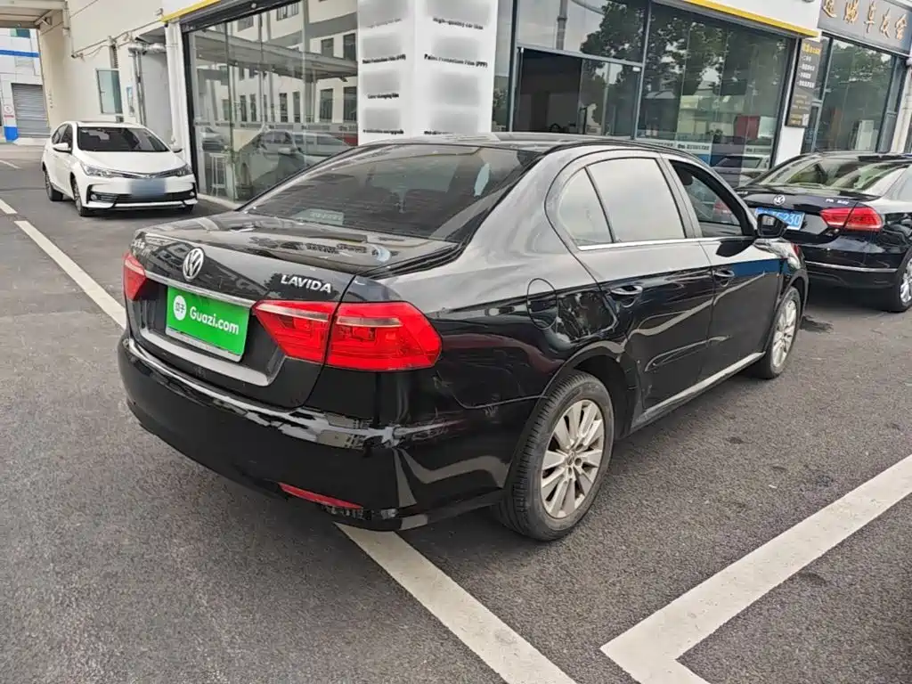 Volkswagen Lavida 2015