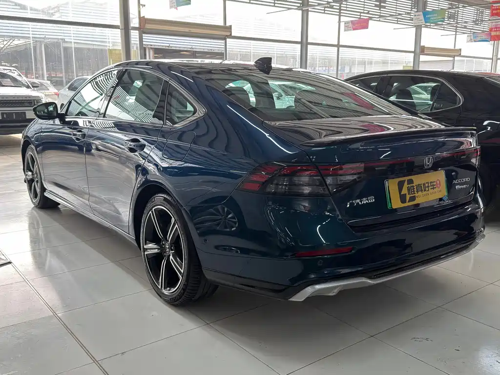 Honda Accord New Energy 2023 — фото 20