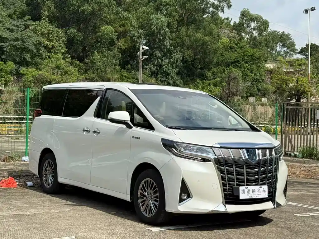 Toyota Alphard 2021 — фото 2