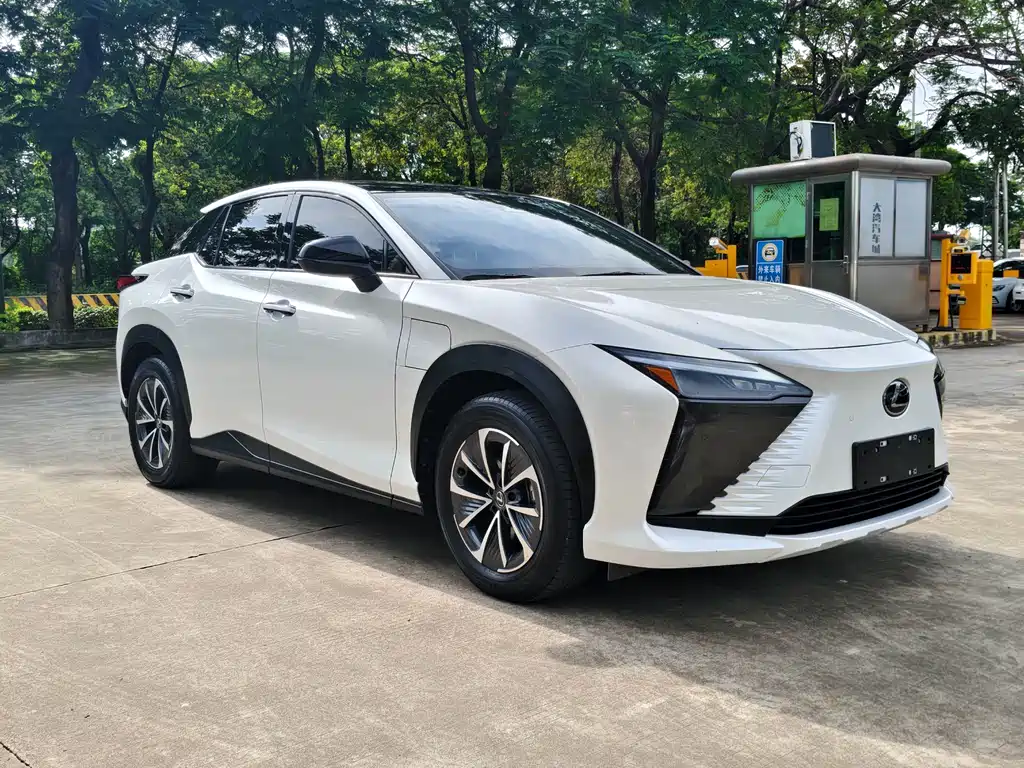 Lexus RZ 2023 — фото 3