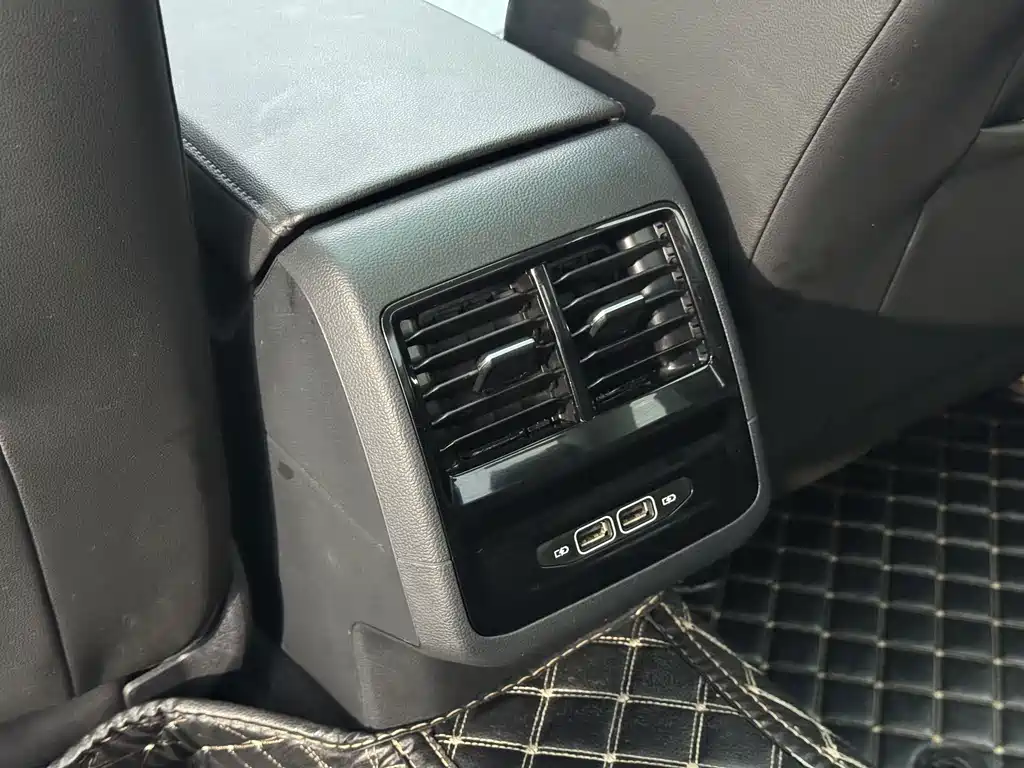 Volkswagen Sagitar 2019 — фото 9