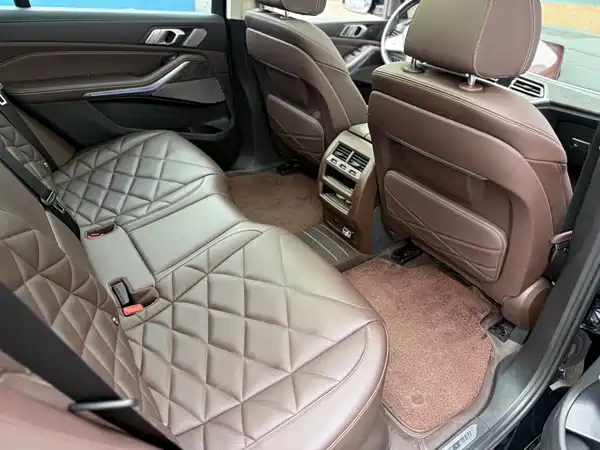 BMW X5 2023