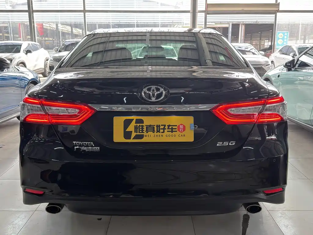 Toyota Camry 2019 — фото 20