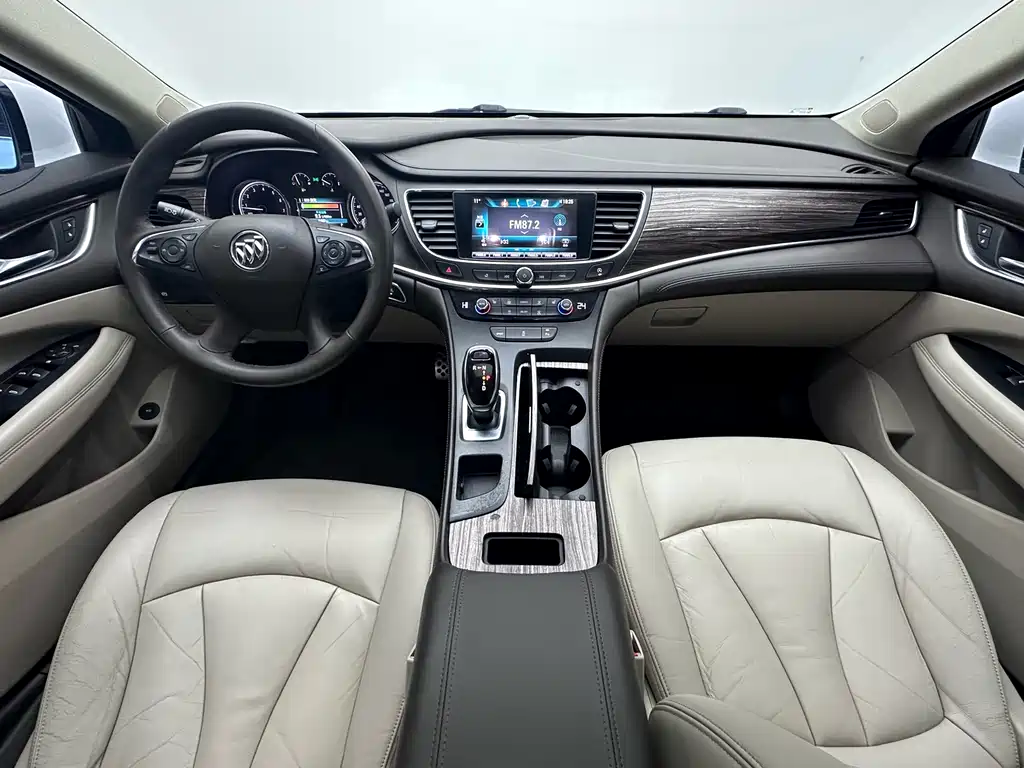 Buick LaCrosse 2017 — фото 11