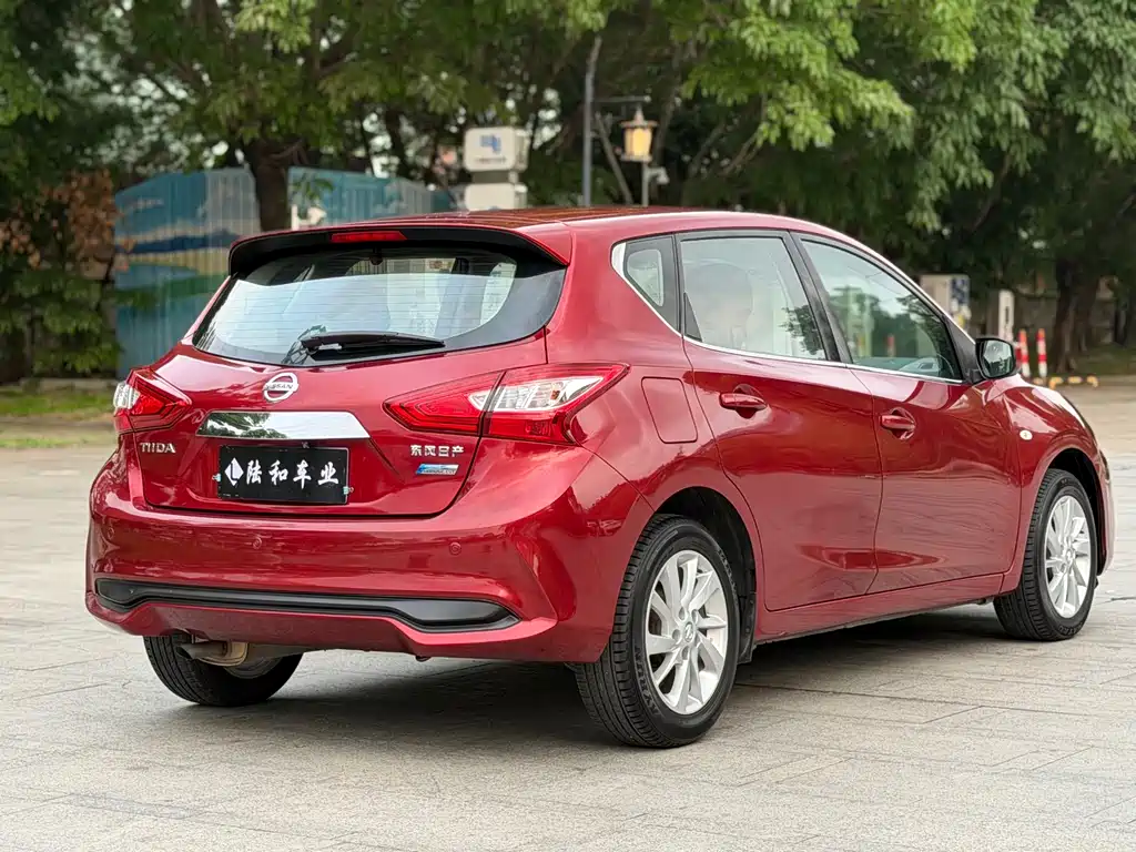 Nissan Tiida 2018 — фото 18