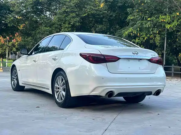 Infiniti Q50L 2020