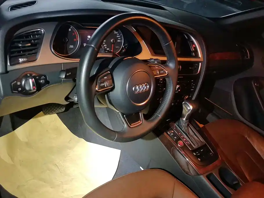 Audi A4L 2016 — фото 12