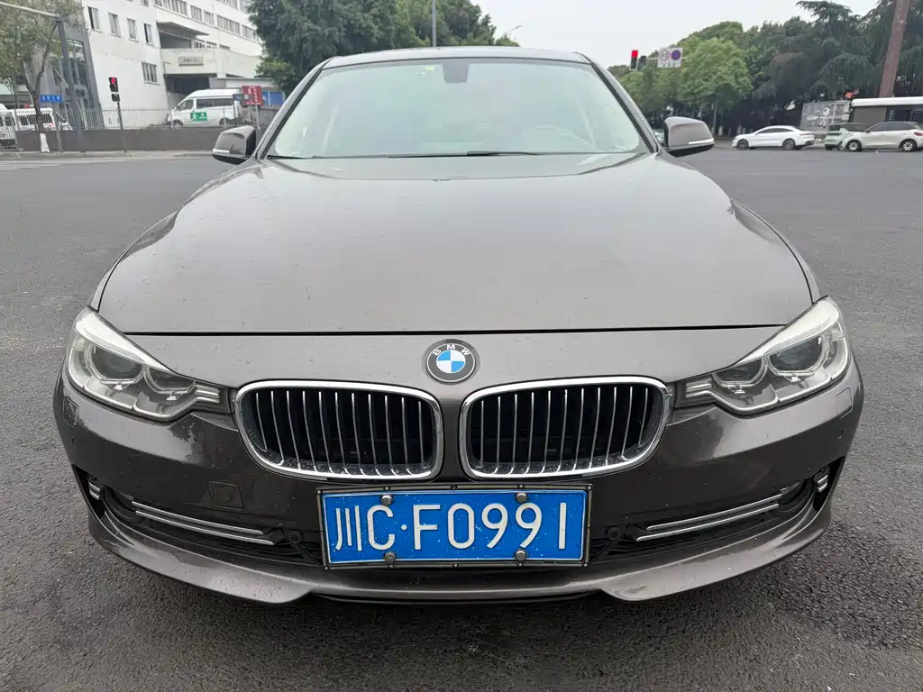 BMW 3 Series 2012 — фото 2