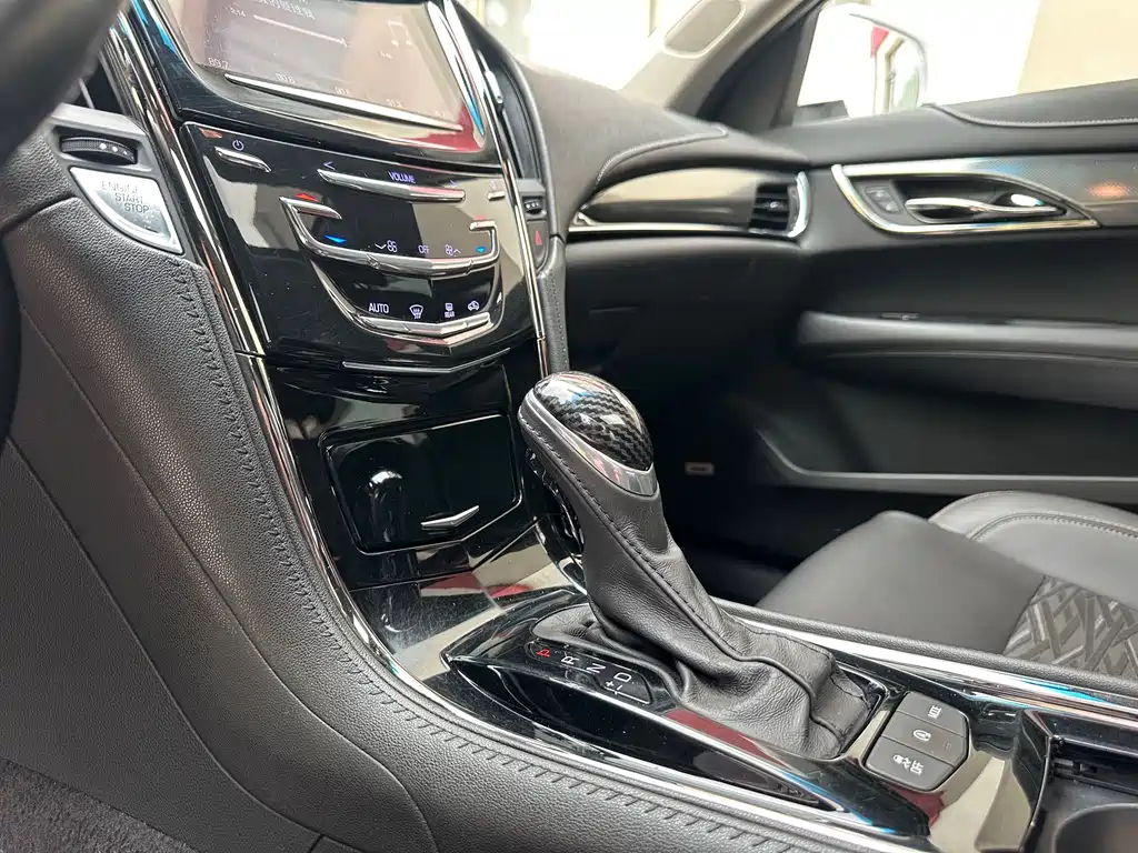 Cadillac ATS-L 2019 — фото 11
