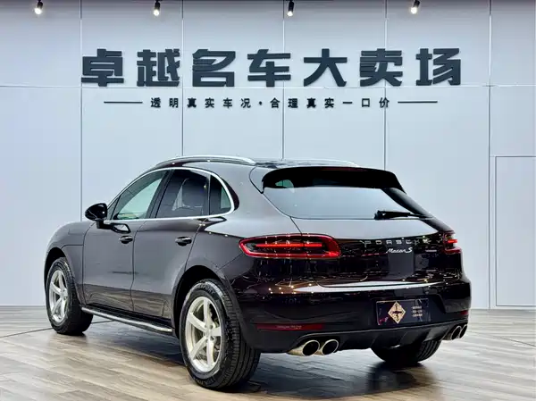 Porsche Macan 2016