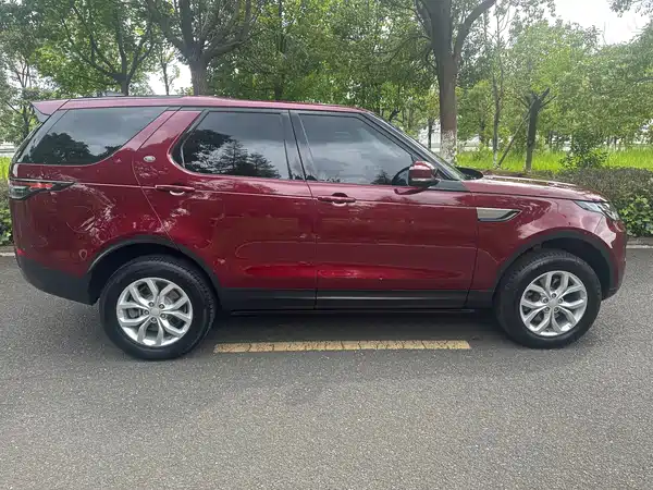 Land Rover Discovery 2018