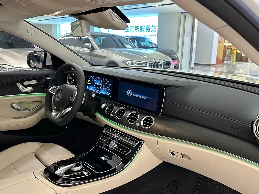 Mercedes-Benz E-Class 2017 — фото 13