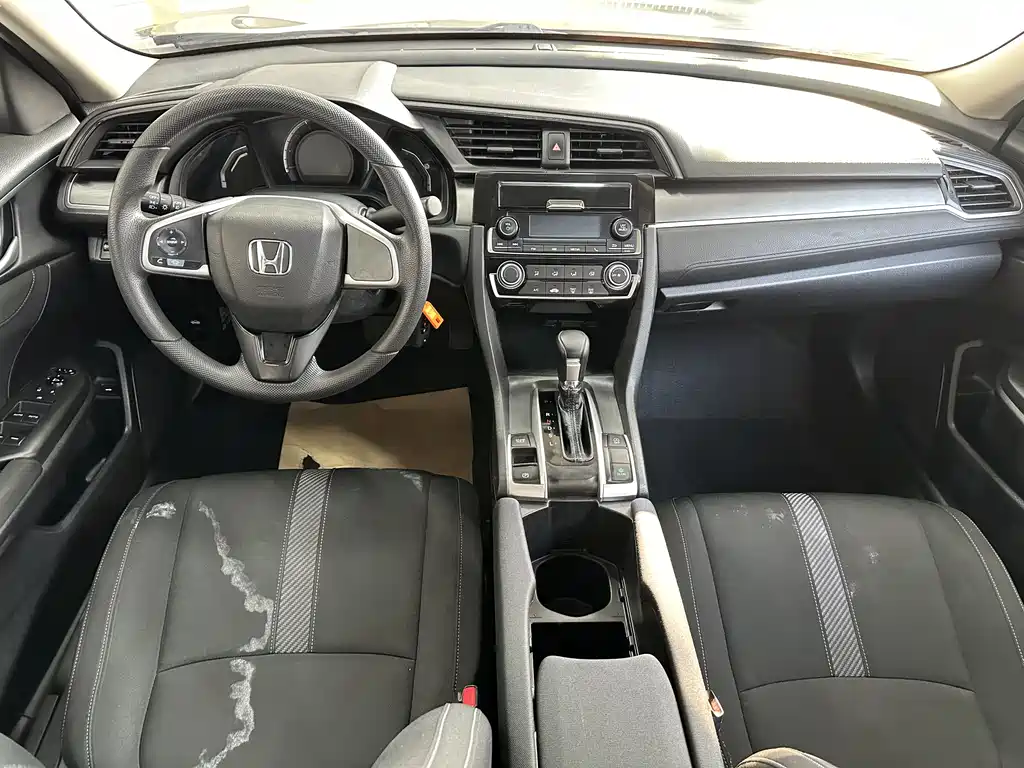 Honda Civic 2016 — фото 9