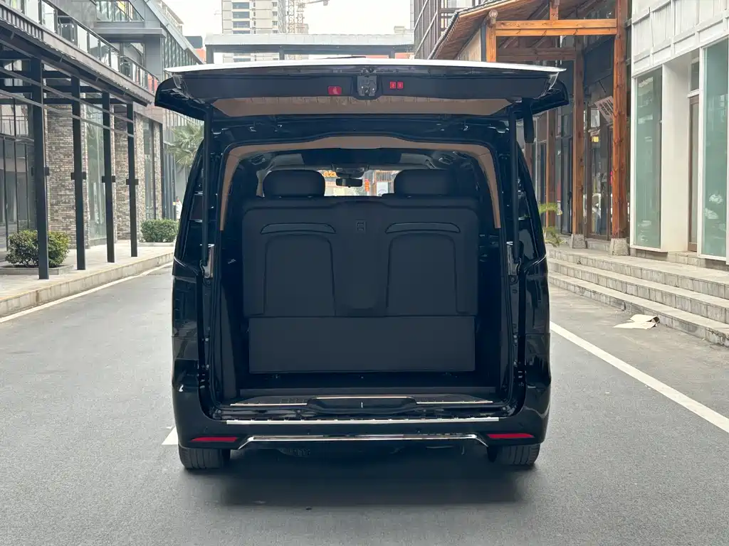 Mercedes-Benz Vito 2023 — фото 23