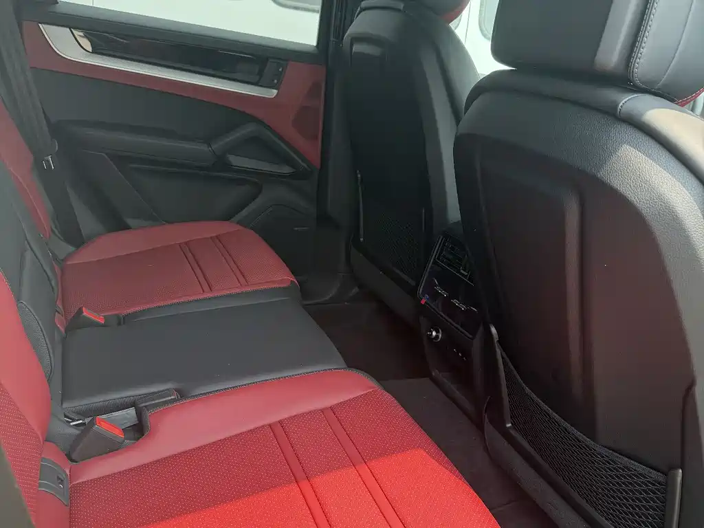 Porsche Cayenne 2026 — фото 12