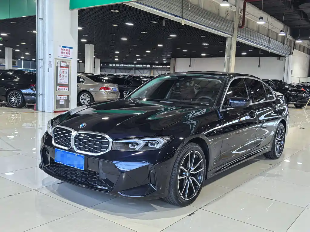 BMW 3 Series 2023 — фото 1