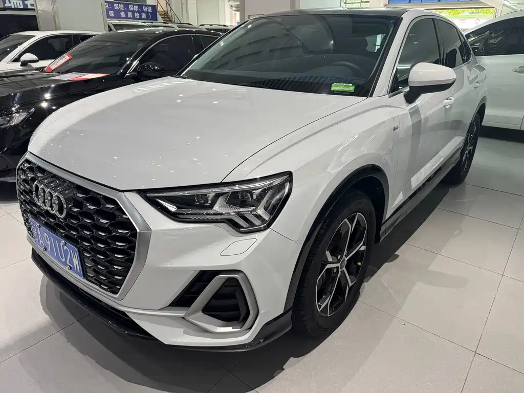 Audi Q3 Sportback 2021 — фото 1