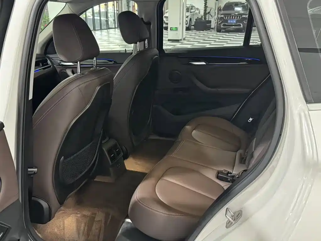 BMW X1 2020 — фото 15