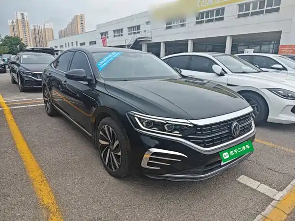 Volkswagen Passat 2022