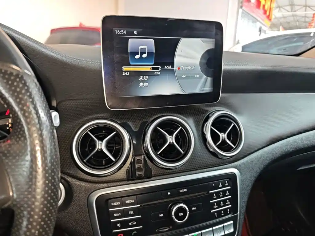 Mercedes-Benz GLA 2017 — фото 13