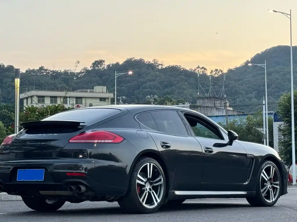 Porsche Panamera 2014