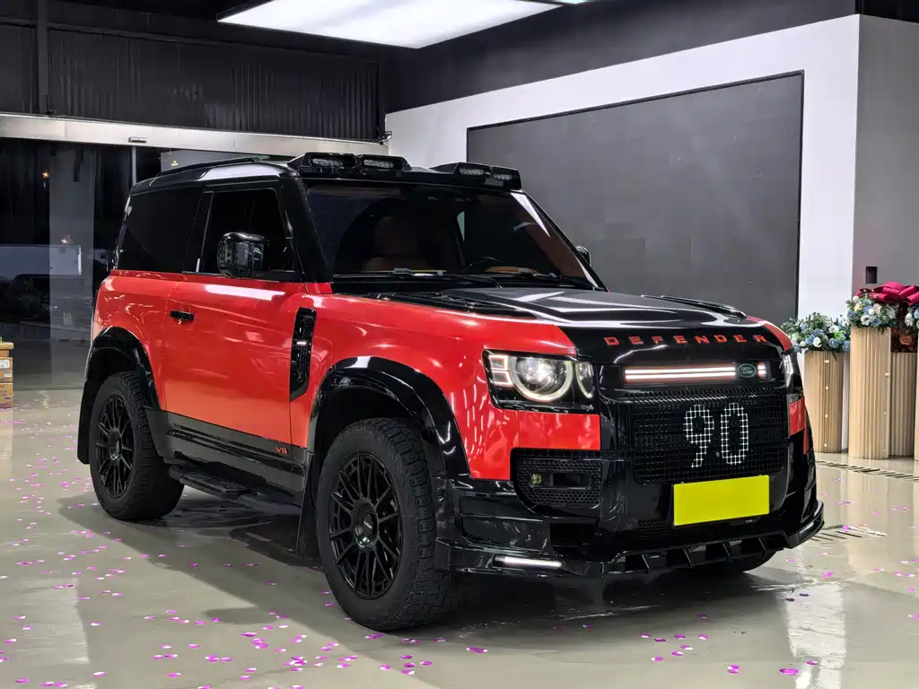 Land Rover Defender 2022