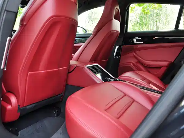 Porsche Panamera 2019