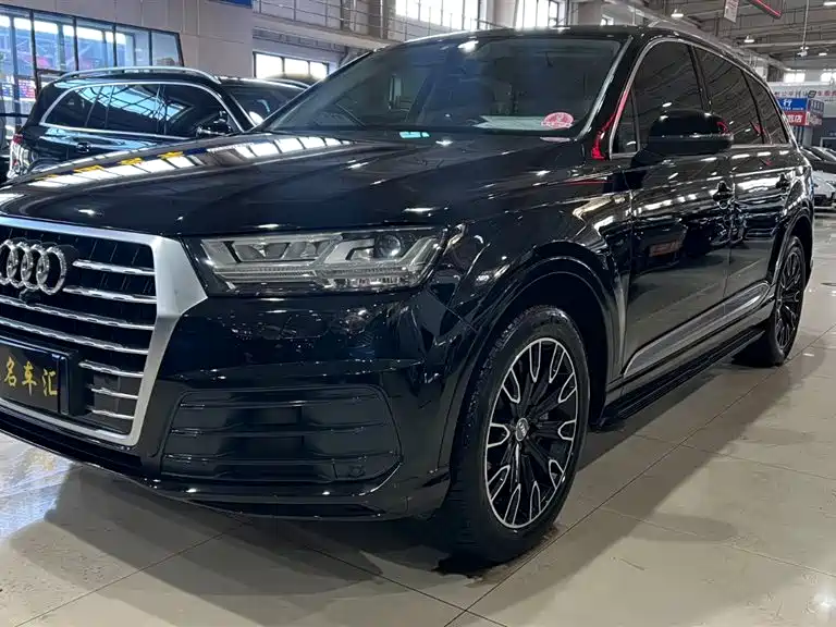 Audi Q7 2019 — фото 3