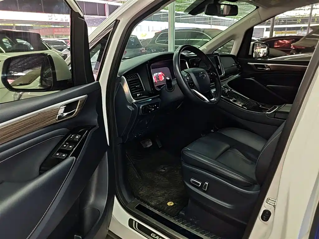 GAC Motor Trumpchi M8 2022 — фото 16
