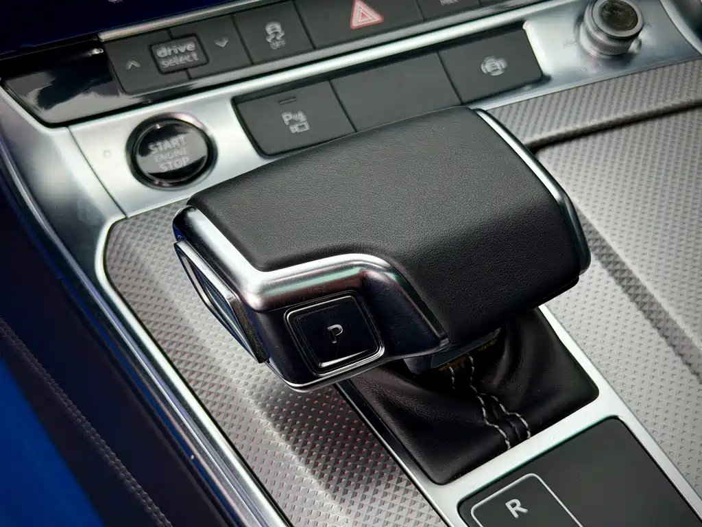Audi A6L 2023 — фото 20