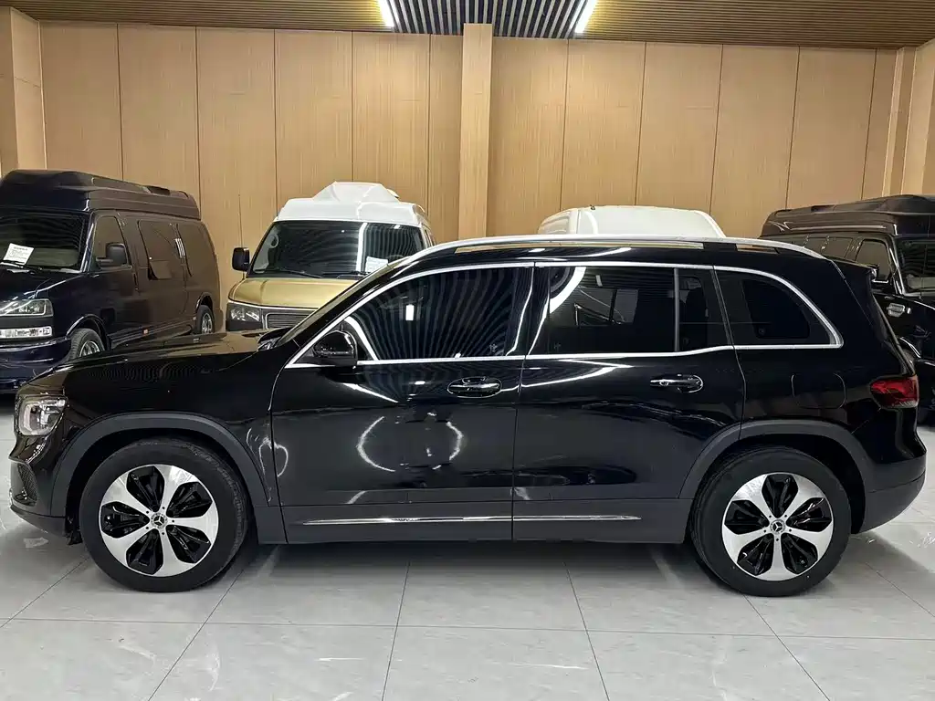 Mercedes-Benz GLB 2022