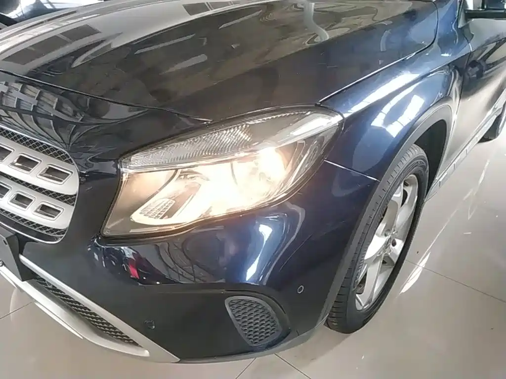 Mercedes-Benz GLA 2018 — фото 24