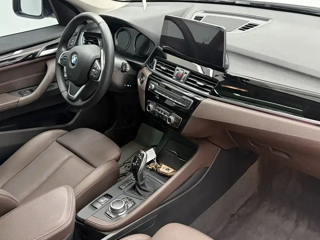 BMW X1 2021 — фото 18