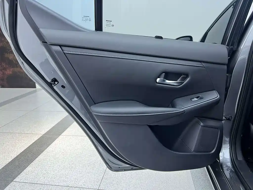 Nissan Sylphy 2024 — фото 13